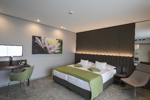 Hunguest Hotel Sóstó, Apartament (2 pokoje z zestawem do parzenia kawy)